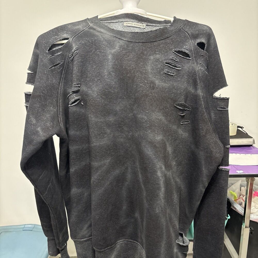 Emma & Sam Grunge Sweatshirt Distressed Y2K Med BLK